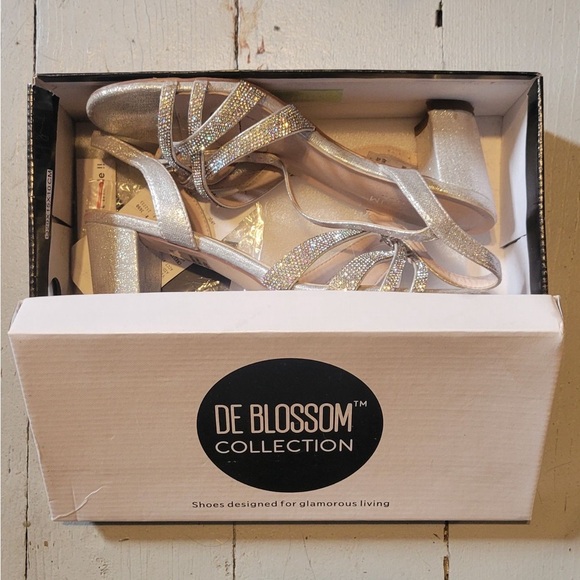 Prom shoes - Picture 1 of 2